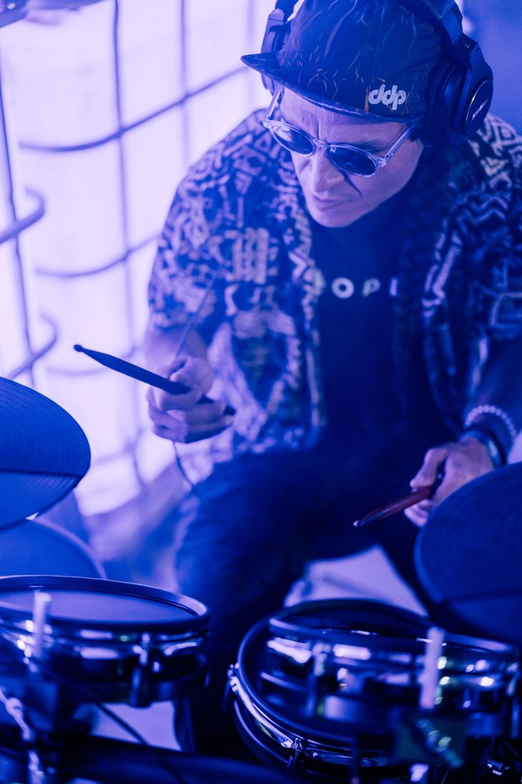 On the drums, Cannes